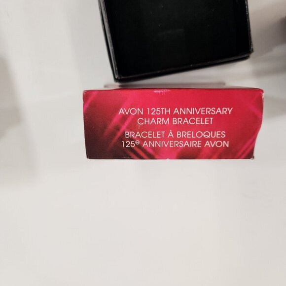 Avon Collectible Charm Bracelet & Pin Bundle 2014 2016 125th Anniversary NEW - Picture 8 of 8